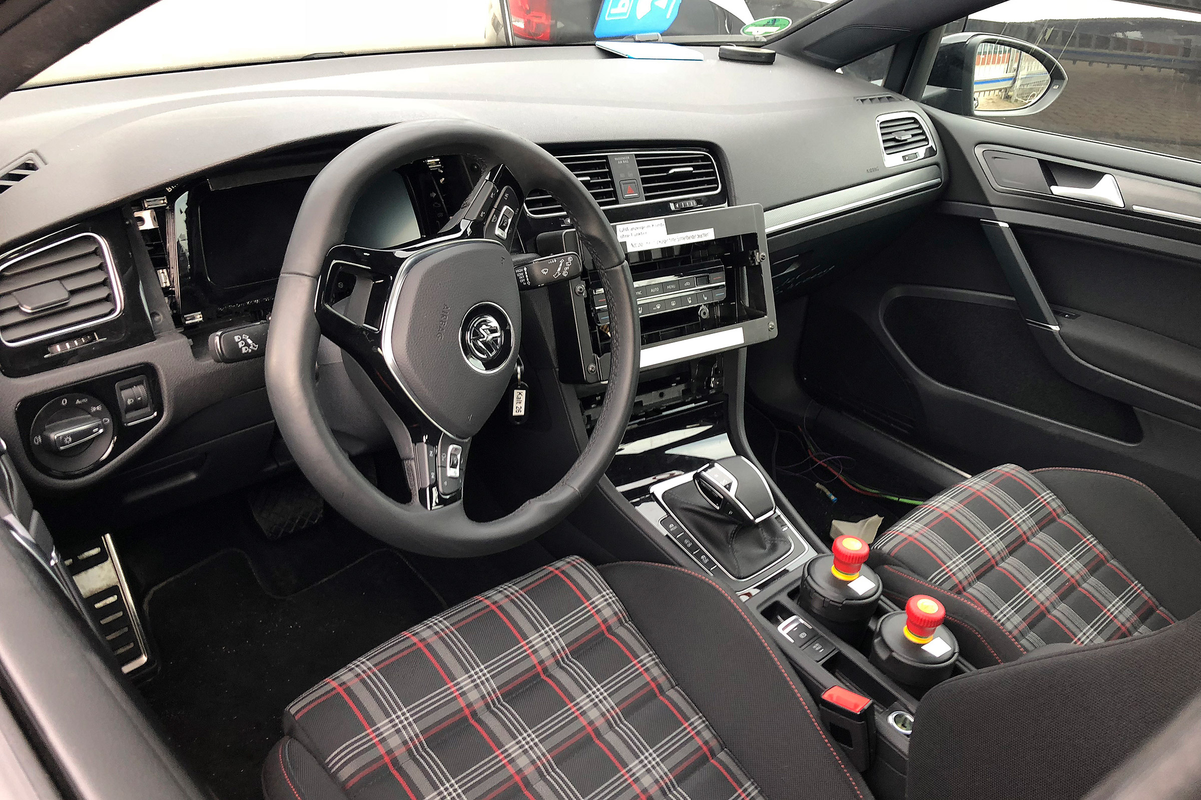 VW Golf Mk8 spies - interior