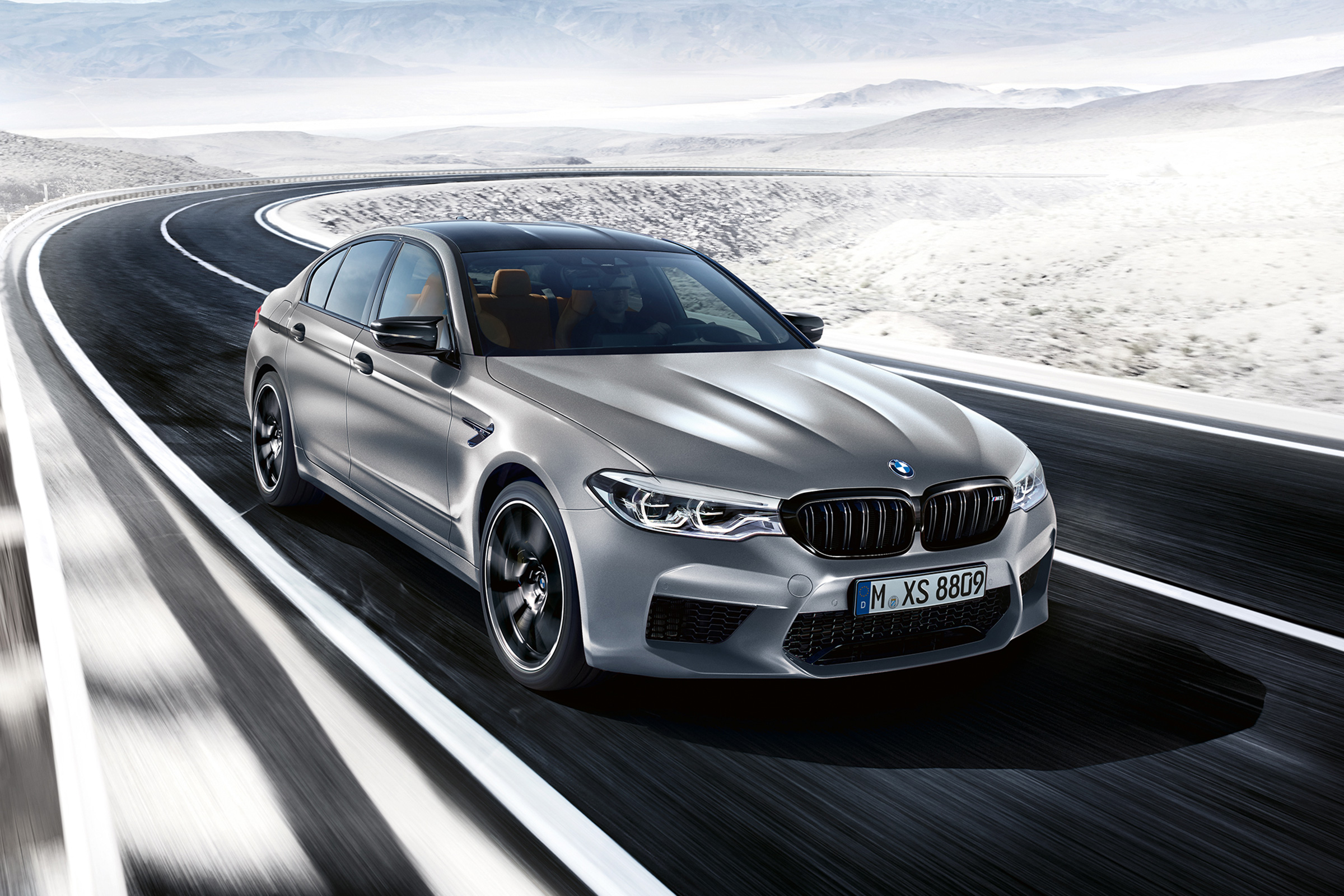 BMW M5 Competition Pack - front