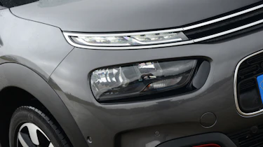 Citroen C4 Cactus - headlight
