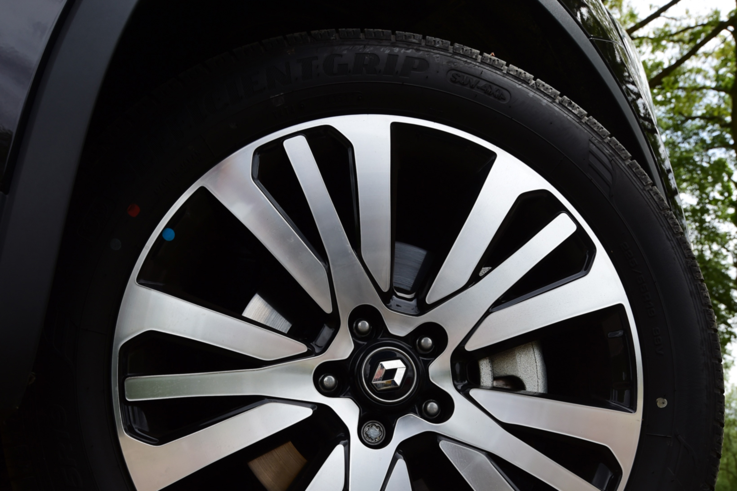 Renault Koleos Initiale Paris alloy wheel
