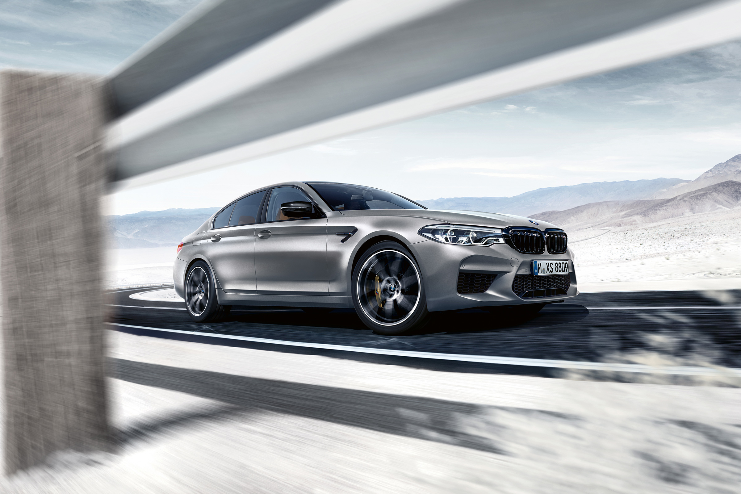BMW M5 Competition Pack - front