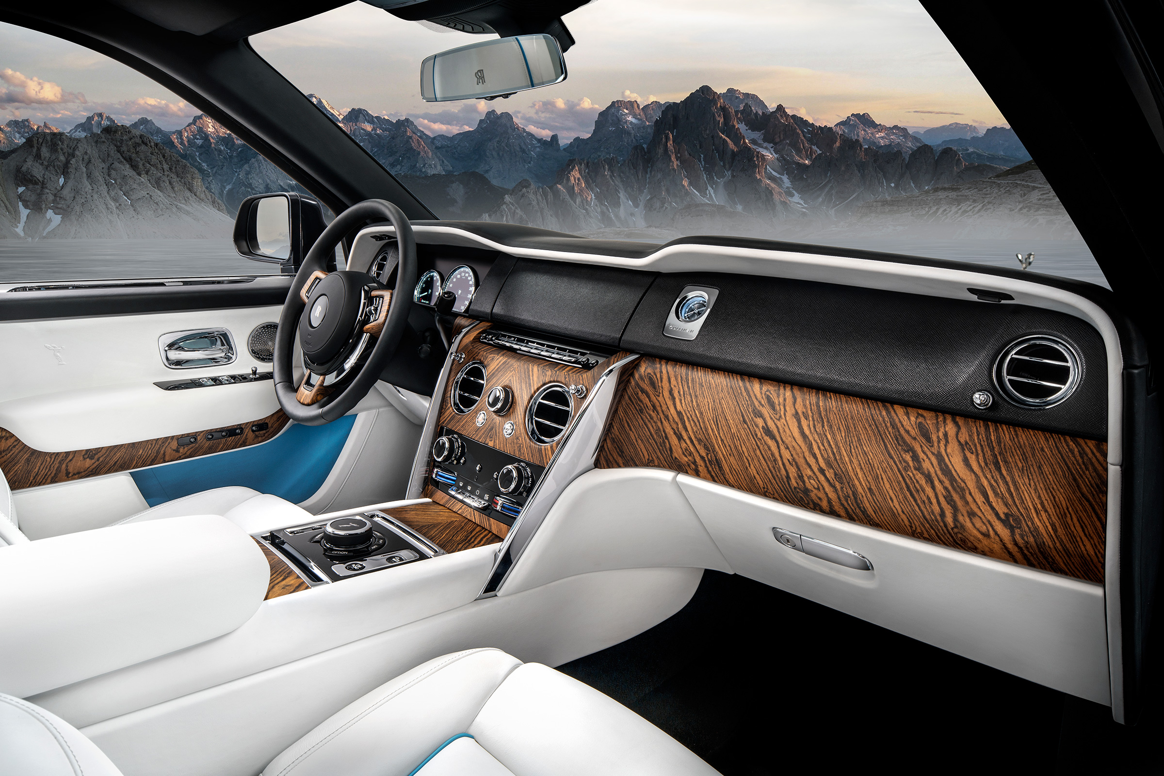 Rolls-Royce Cullinan SUV - interior