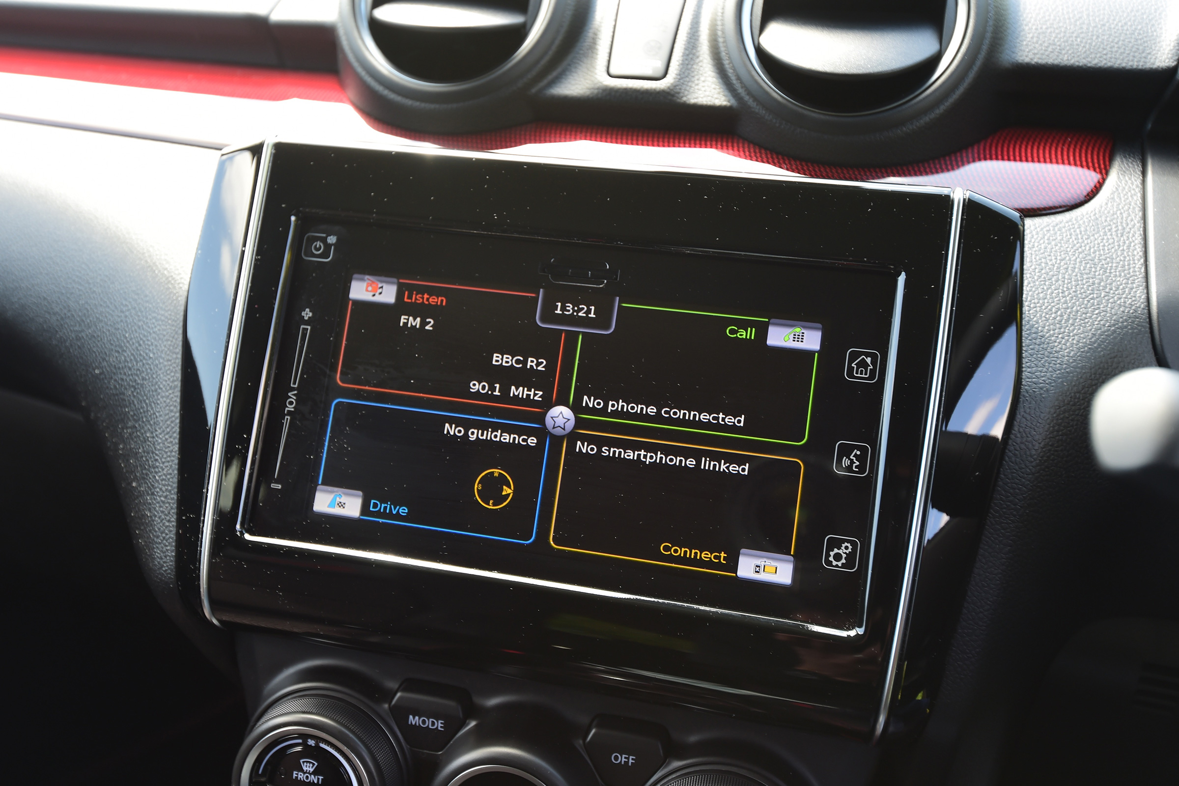 Suzuki Swift Sport - infotainment