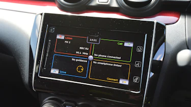 Suzuki Swift Sport - infotainment