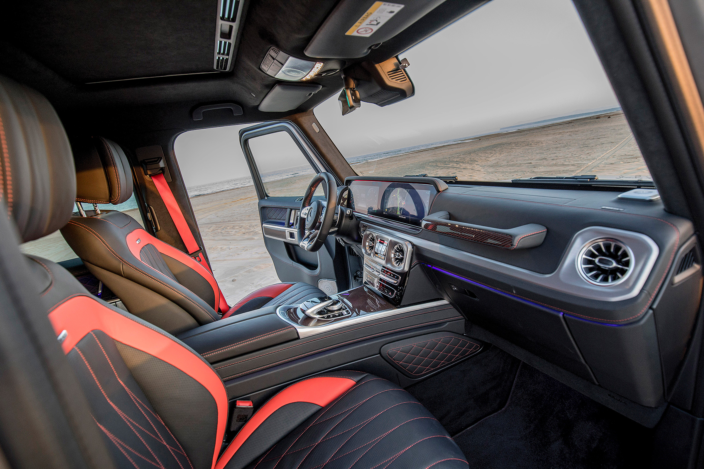 Mercedes-AMG G 63 - interior