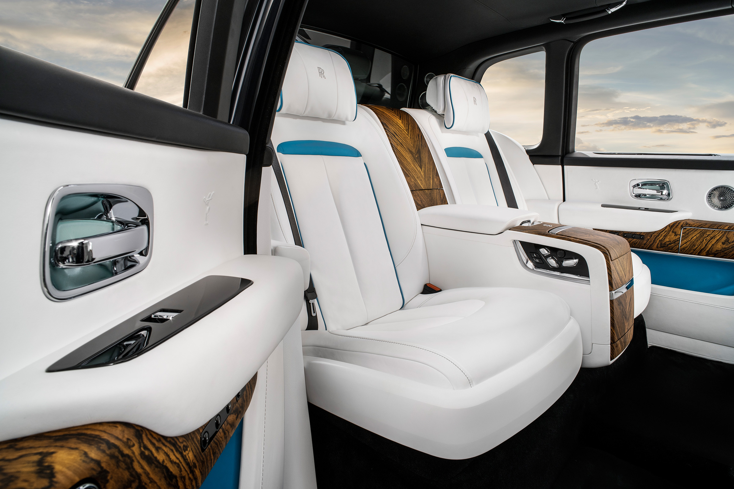 Rolls-Royce Cullinan SUV - rear seats