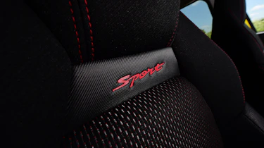Suzuki Swift Sport - seat