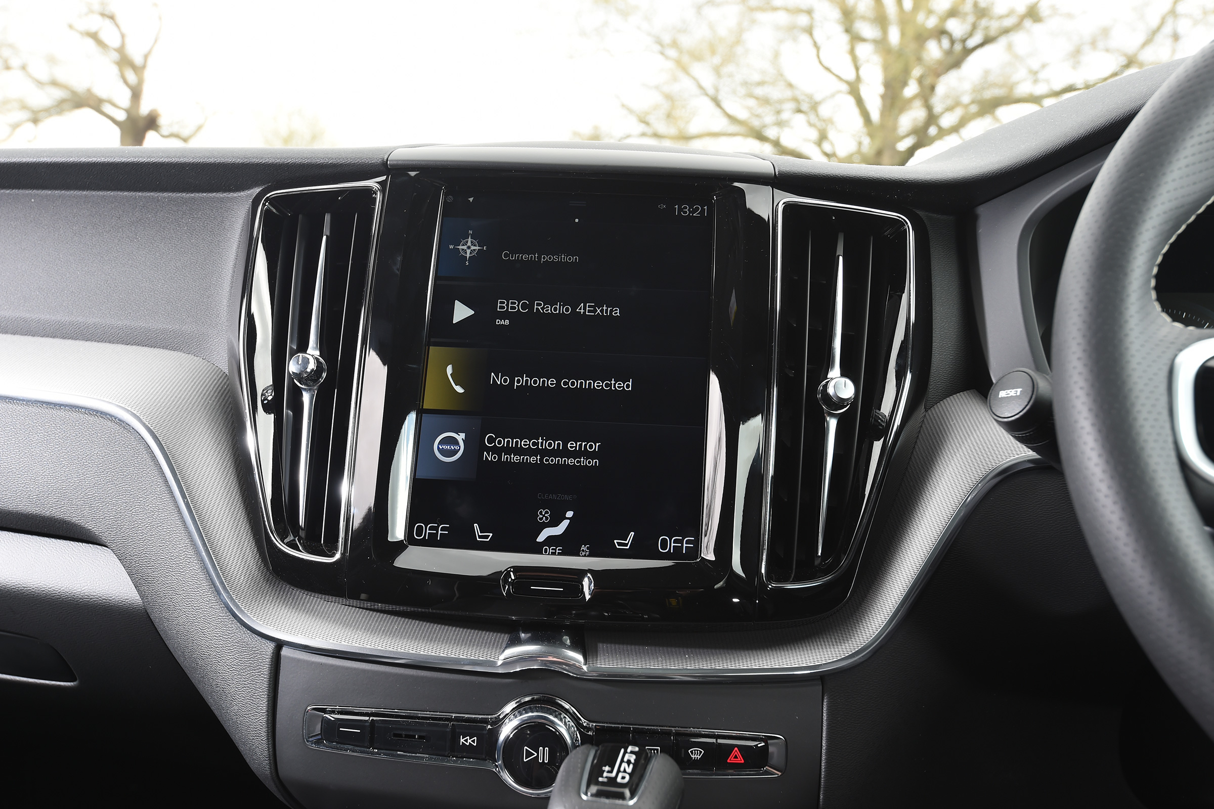 Volvo XC60 long-term test - infotainment