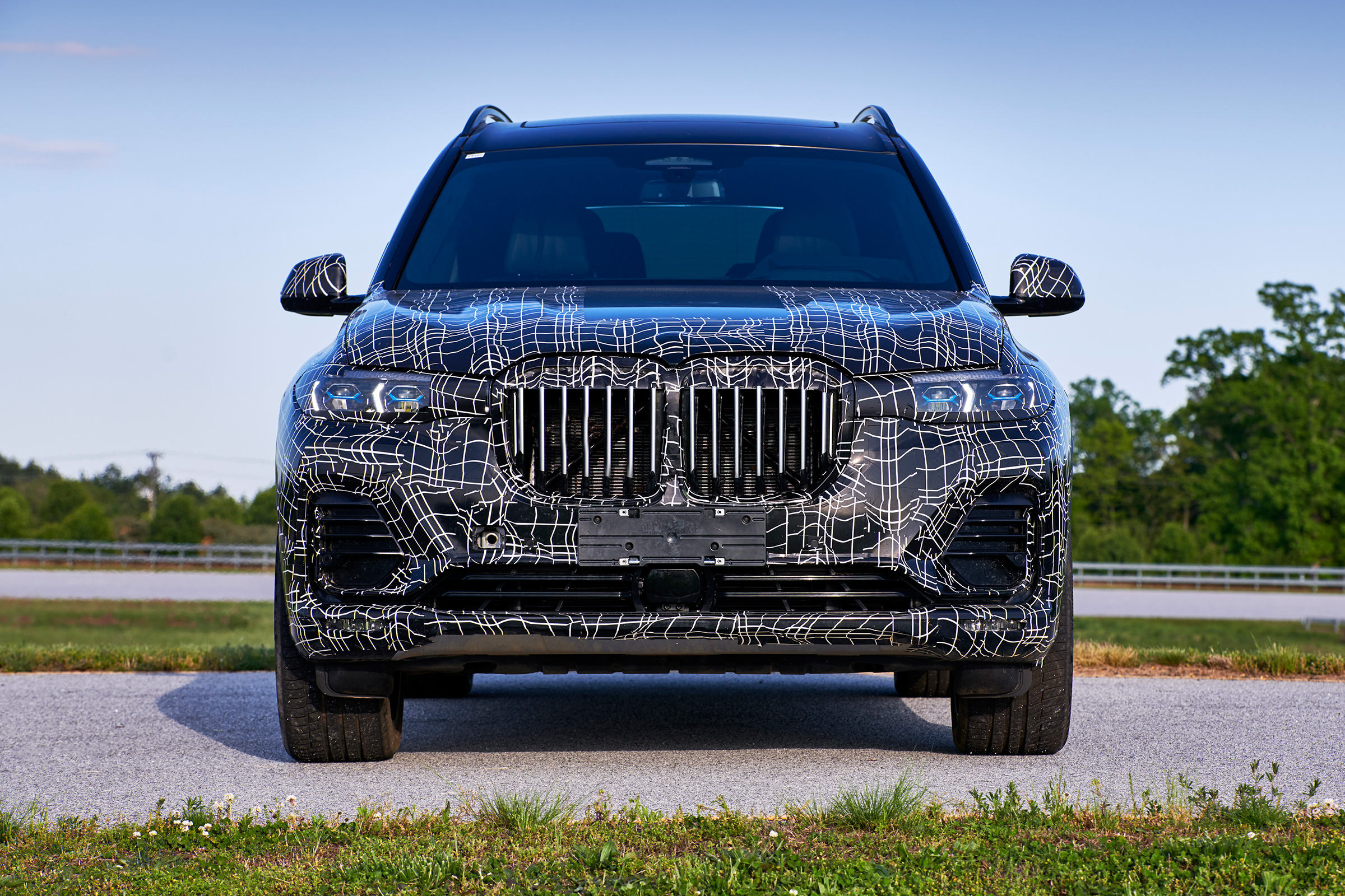 BMW X7 prototype - front