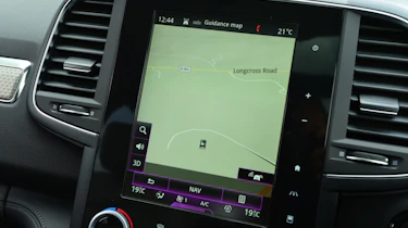 Renault Koleos Initiale Paris infotainment