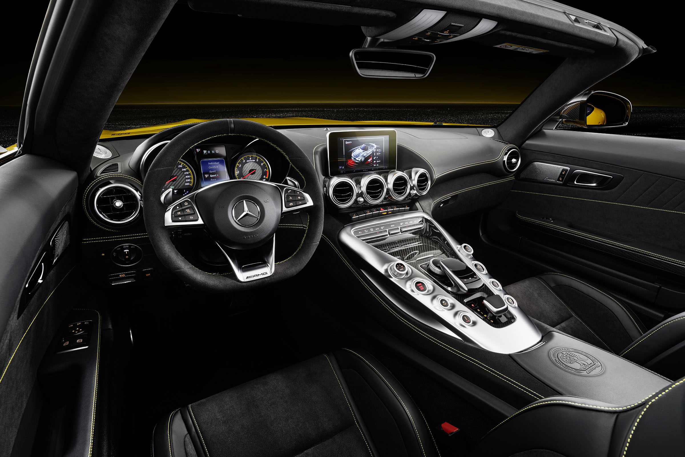 Mercedes-AMG GT S Roadster interior