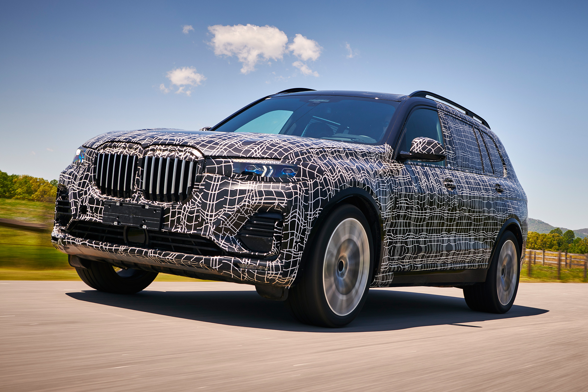 BMW X7 prototype - front