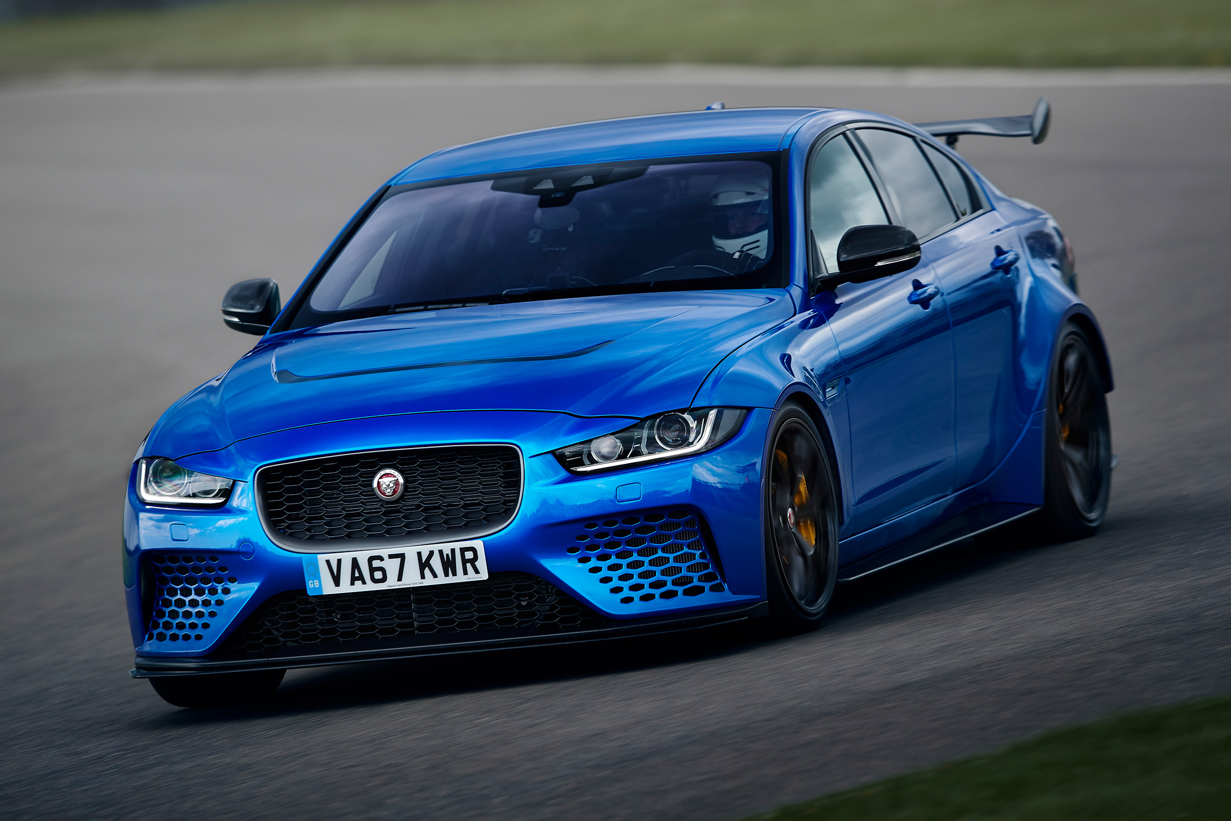 Jaguar XE SV Project 8 - front