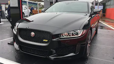 Jaguar XE 300 Sport - front