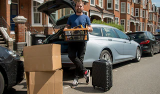 Vauxhall Insignia Sports Tourer - loading
