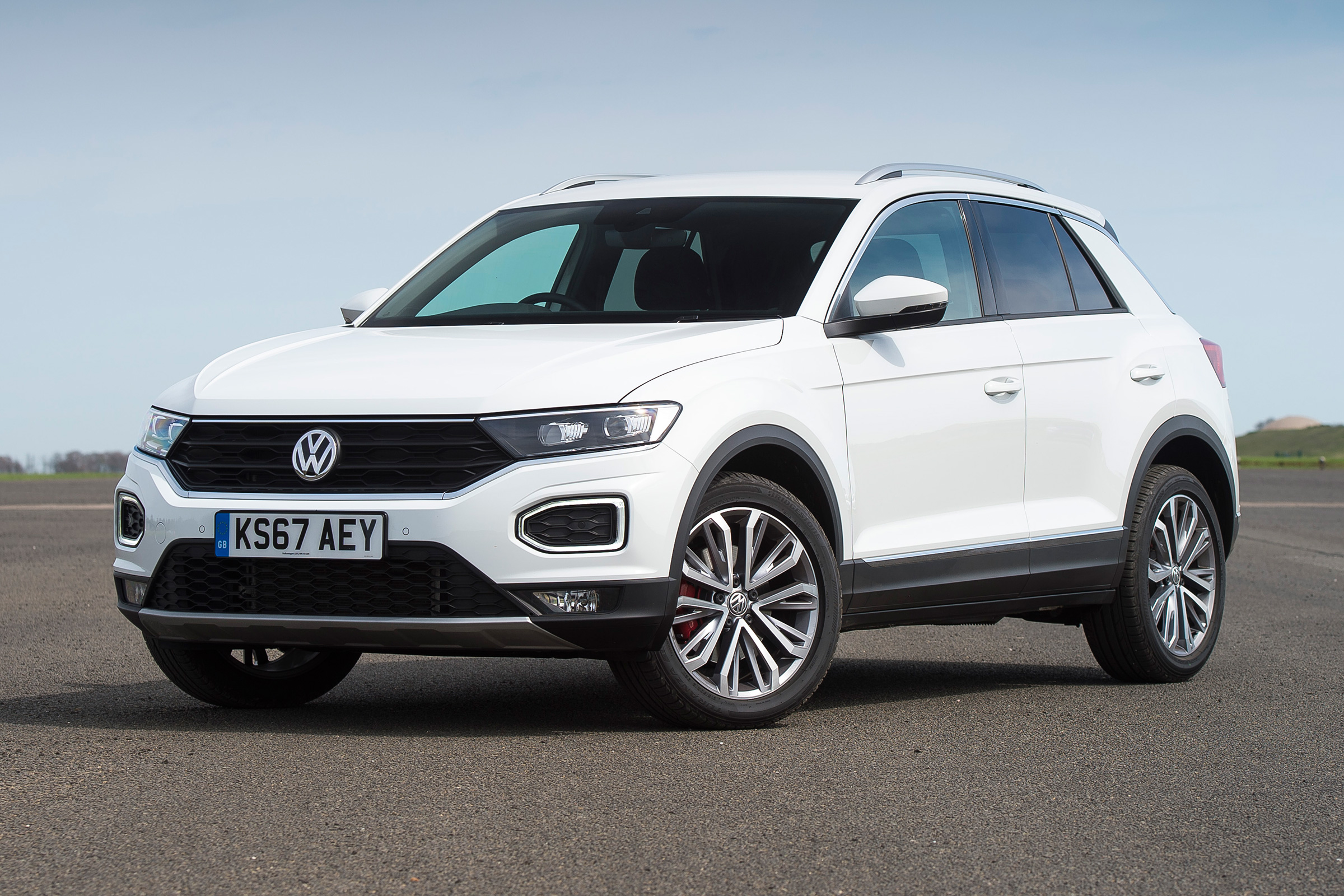 Volkswagen T-Roc - front