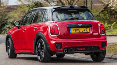 MINI Cooper 5 door 2018 rear