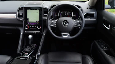 Renault Koleos Initiale Paris interior