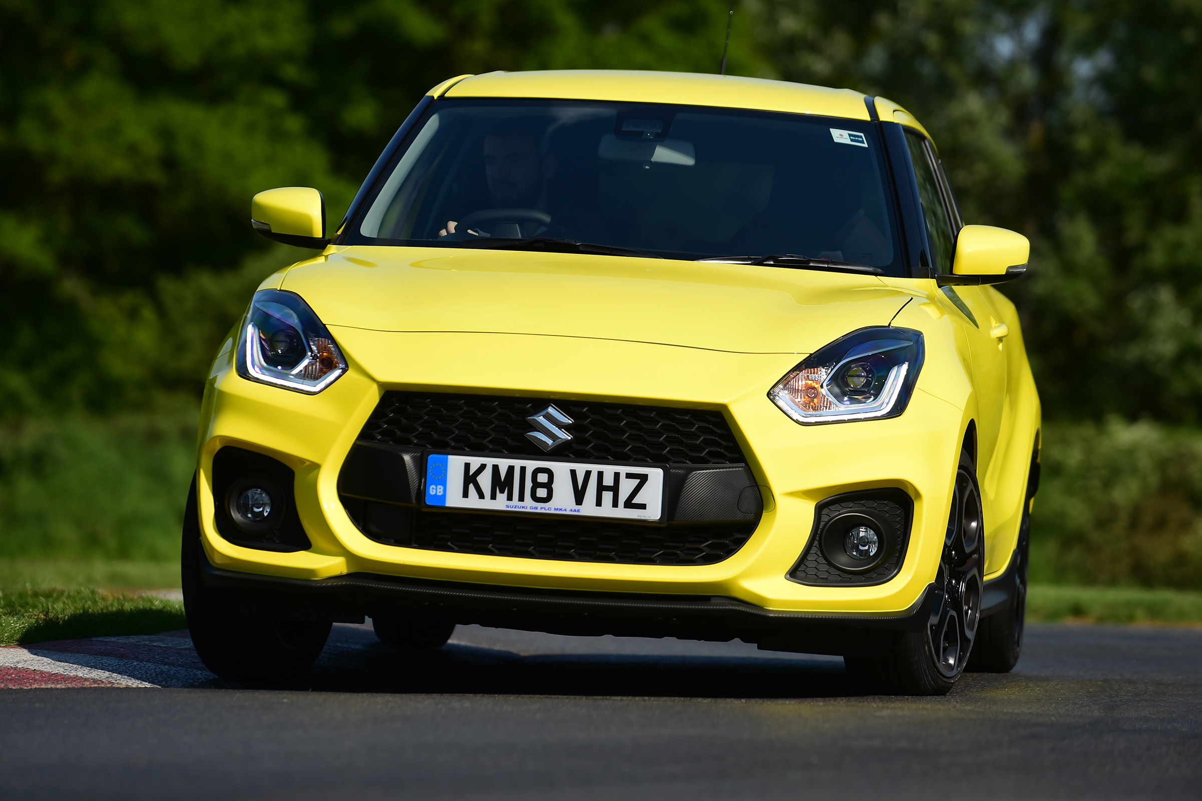 Suzuki Swift Sport - front