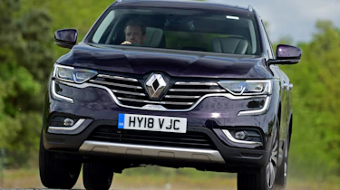Renault Koleos Initiale Paris front grille