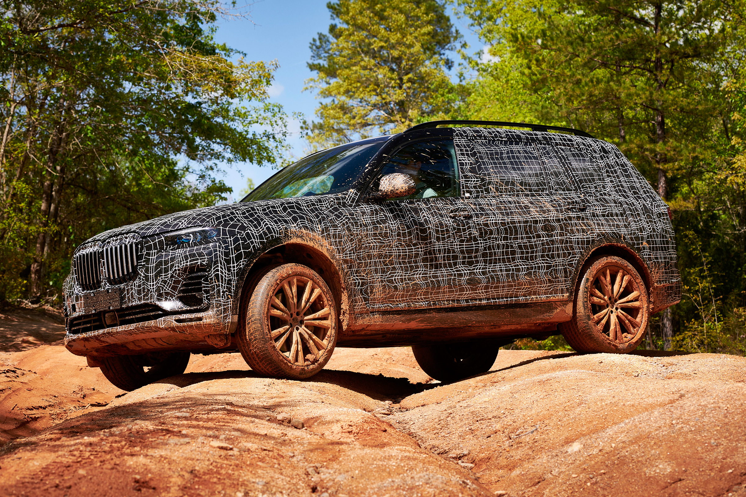 BMW X7 prototype - front