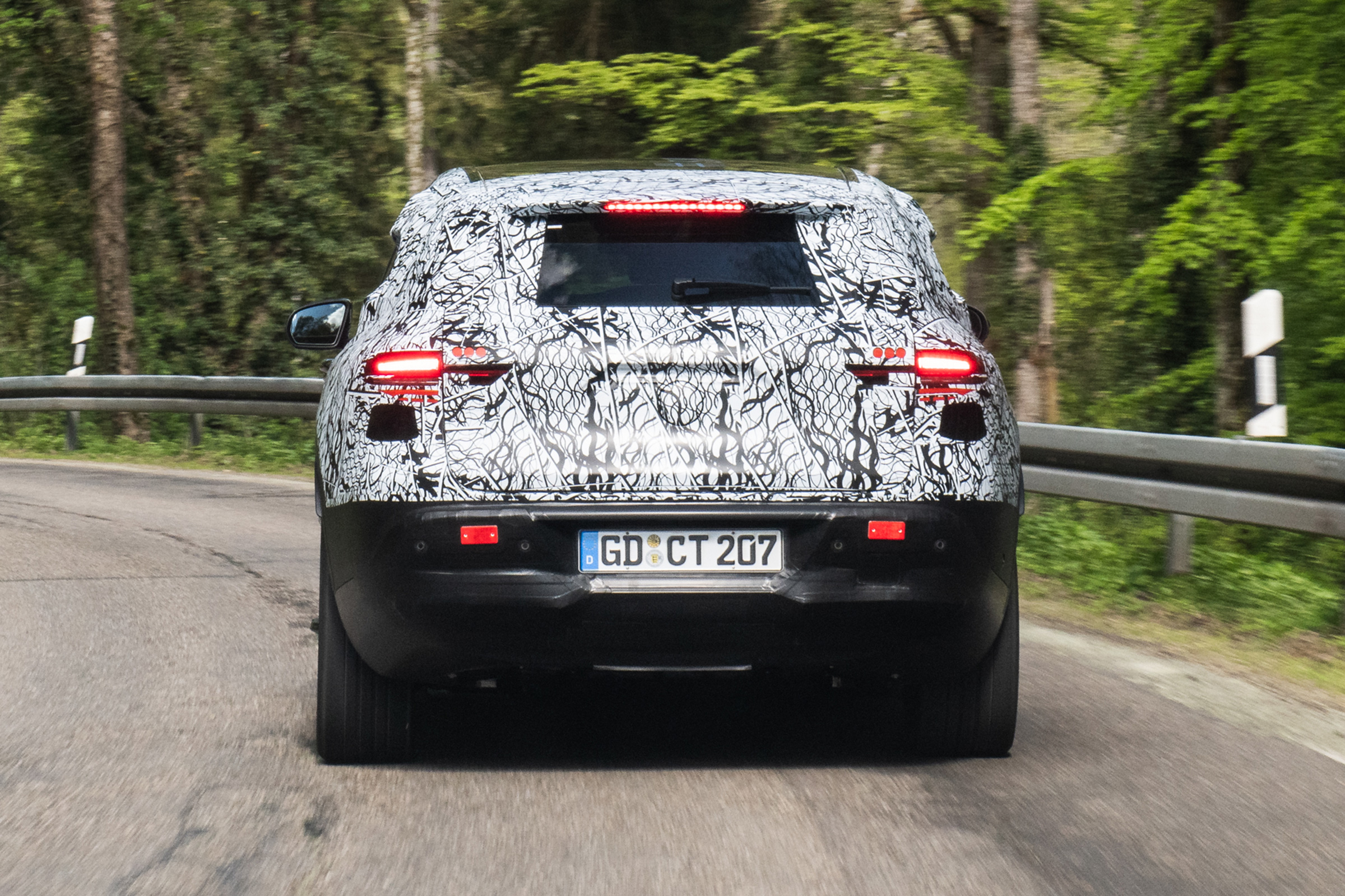 Mercedes EQ C - rear
