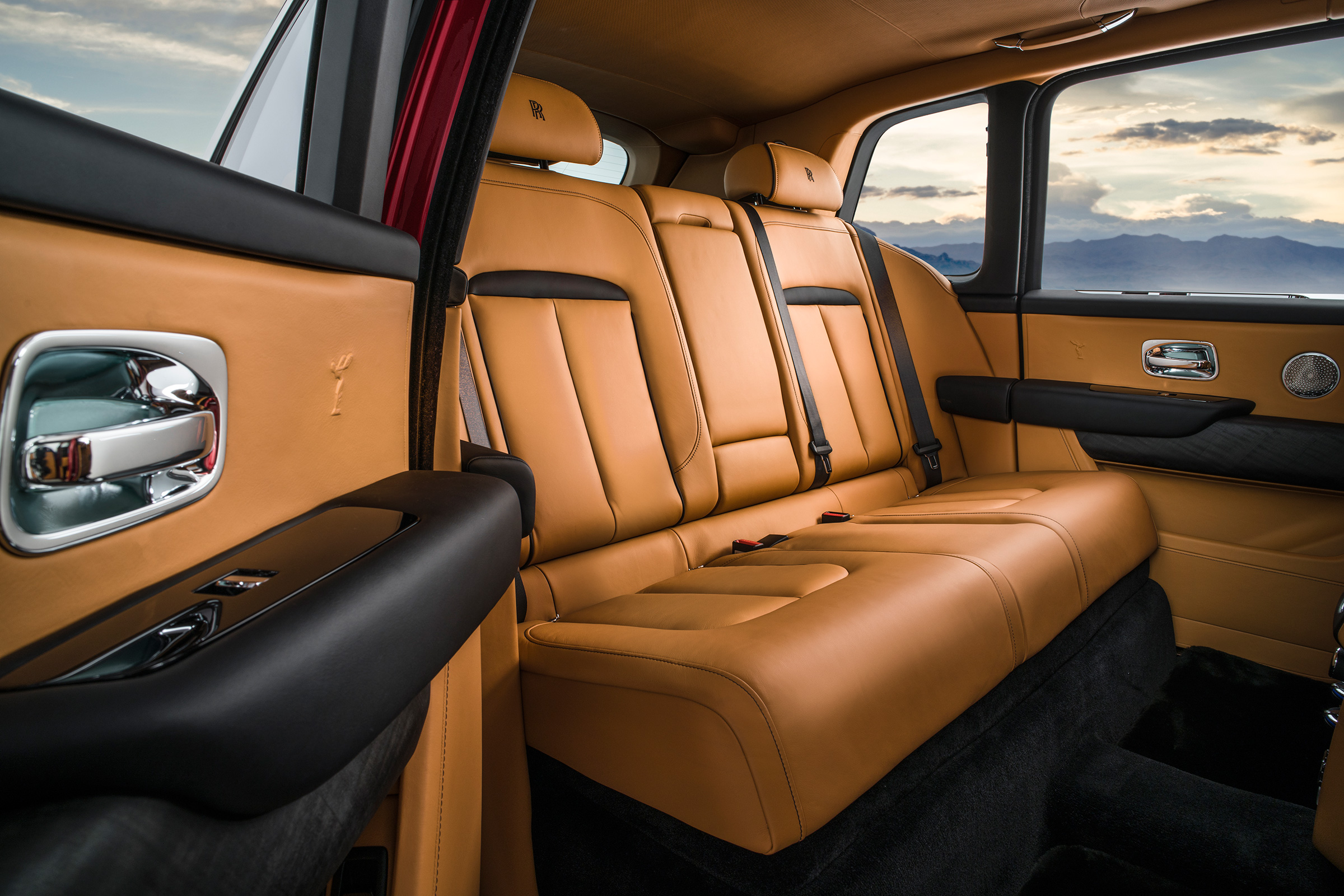 Rolls-Royce Cullinan SUV - rear seats