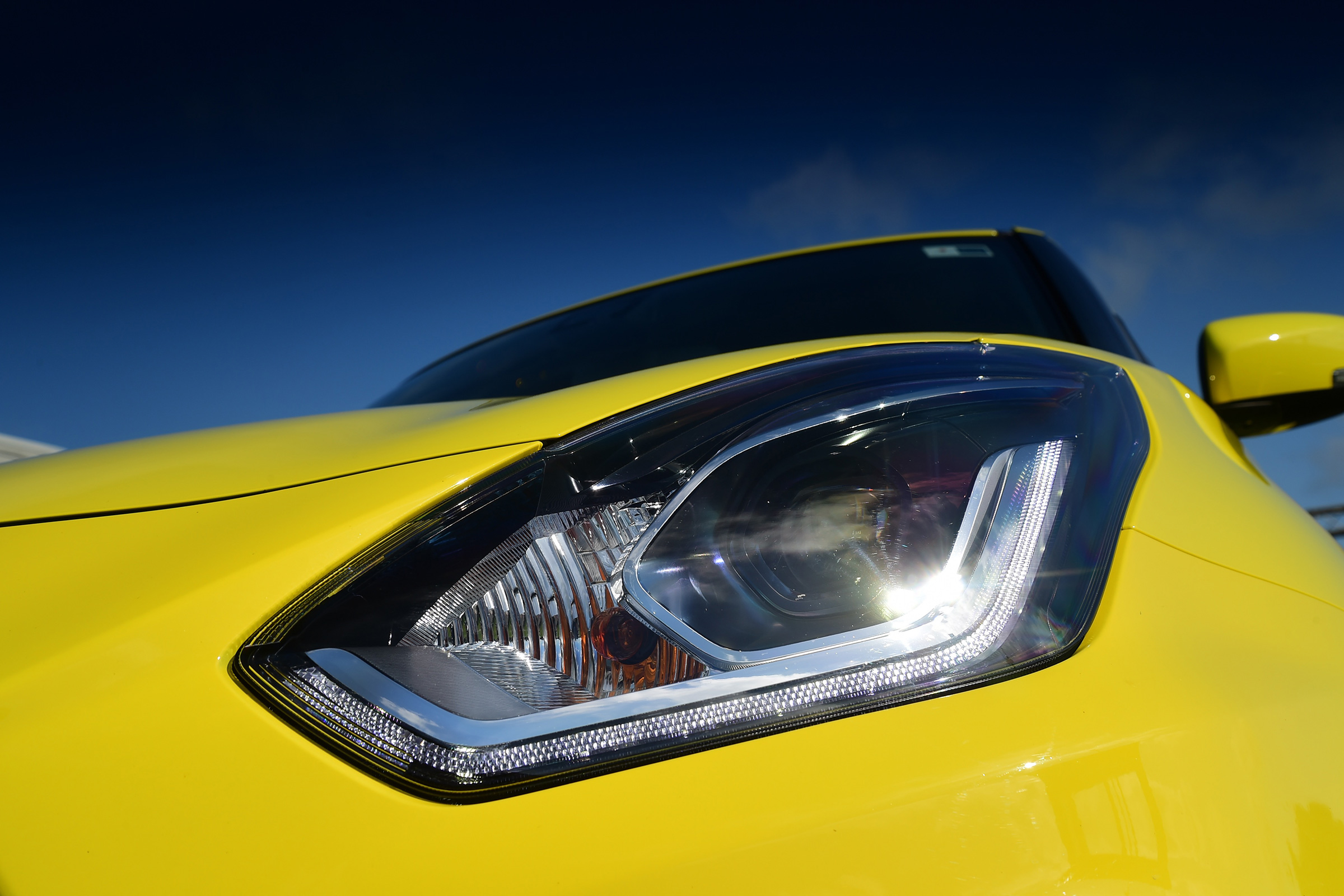 Suzuki Swift Sport - headlight