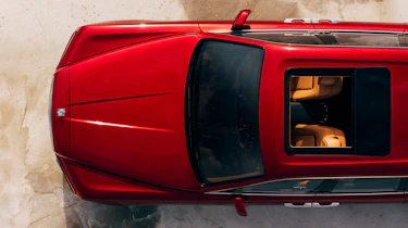 Rolls-Royce Cullinan SUV - overhead