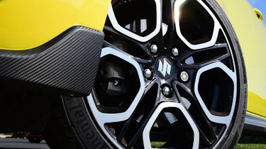 Suzuki Swift Sport - wheel