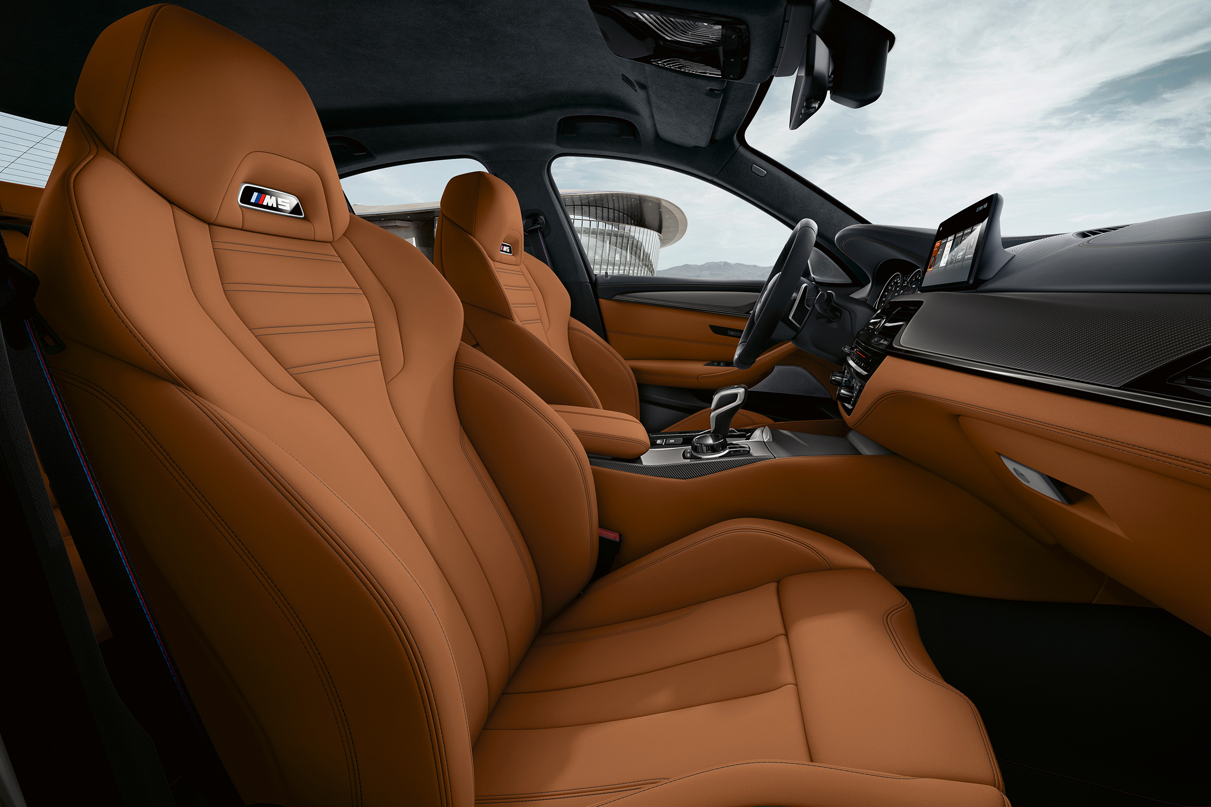 BMW M5 Competition Pack - front seats