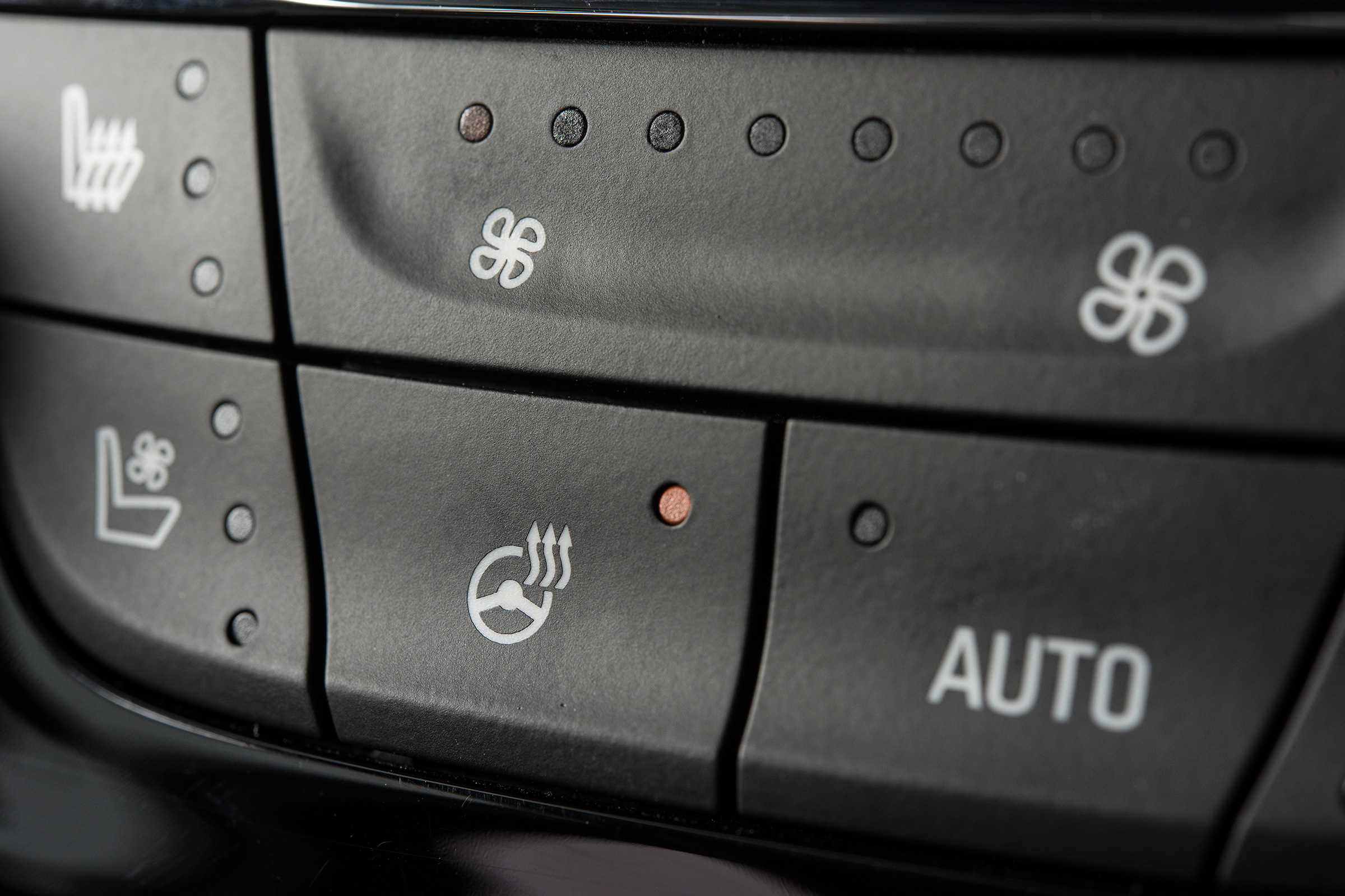 Vauxhall Grandland X Ultimate - buttons