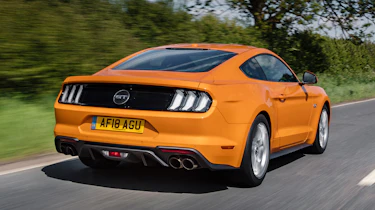 Ford Mustang V8 - rear