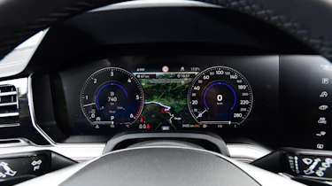 Volkswagen Touareg - dials