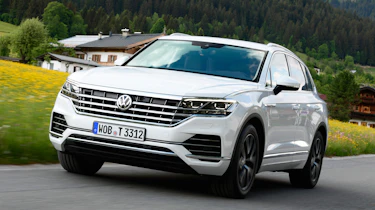 Volkswagen Touareg - front
