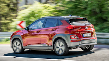 Hyundai Kona Electric - side action
