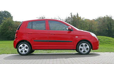 Used Kia Picanto - side