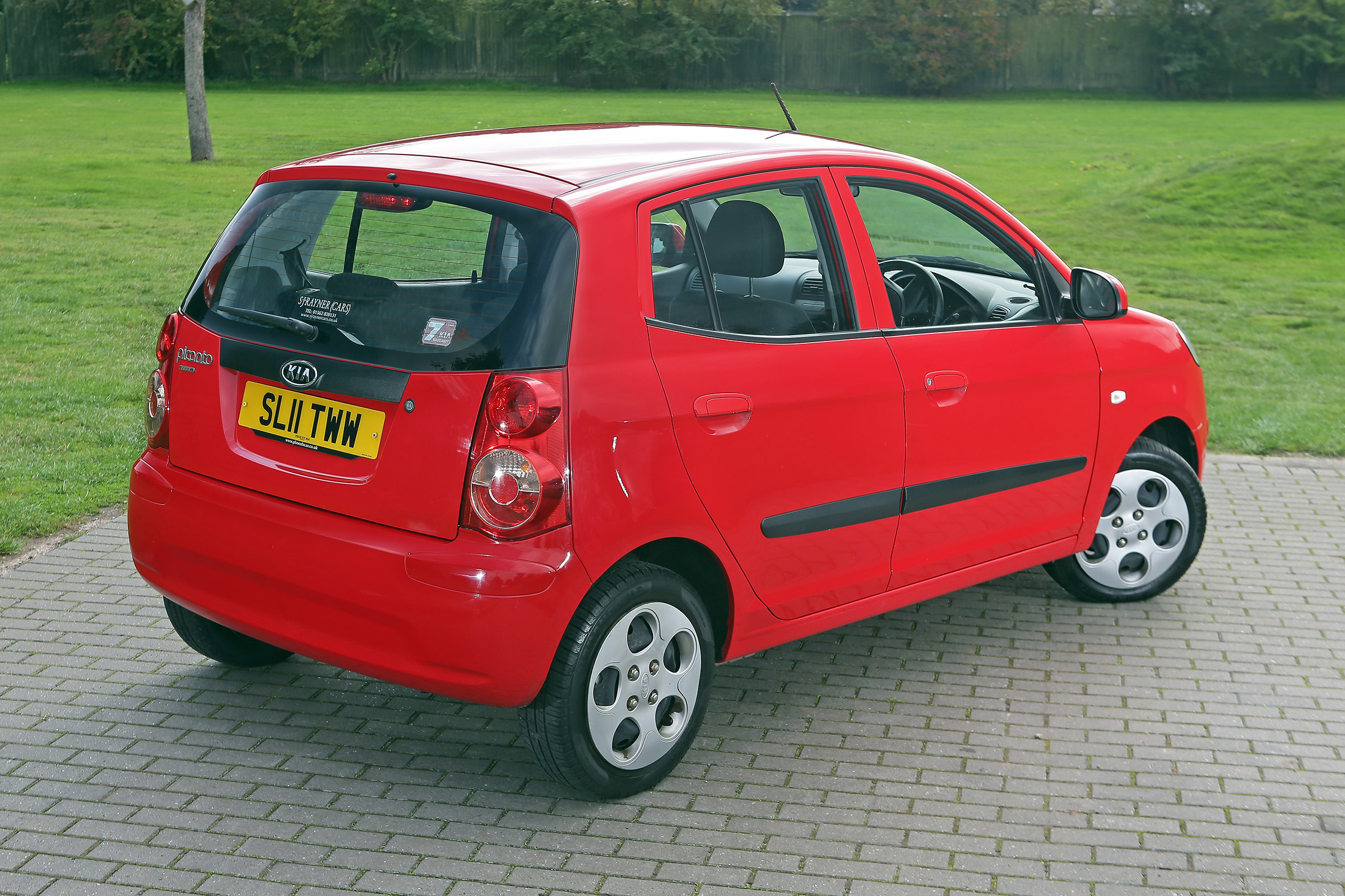 Used Kia Picanto - rear