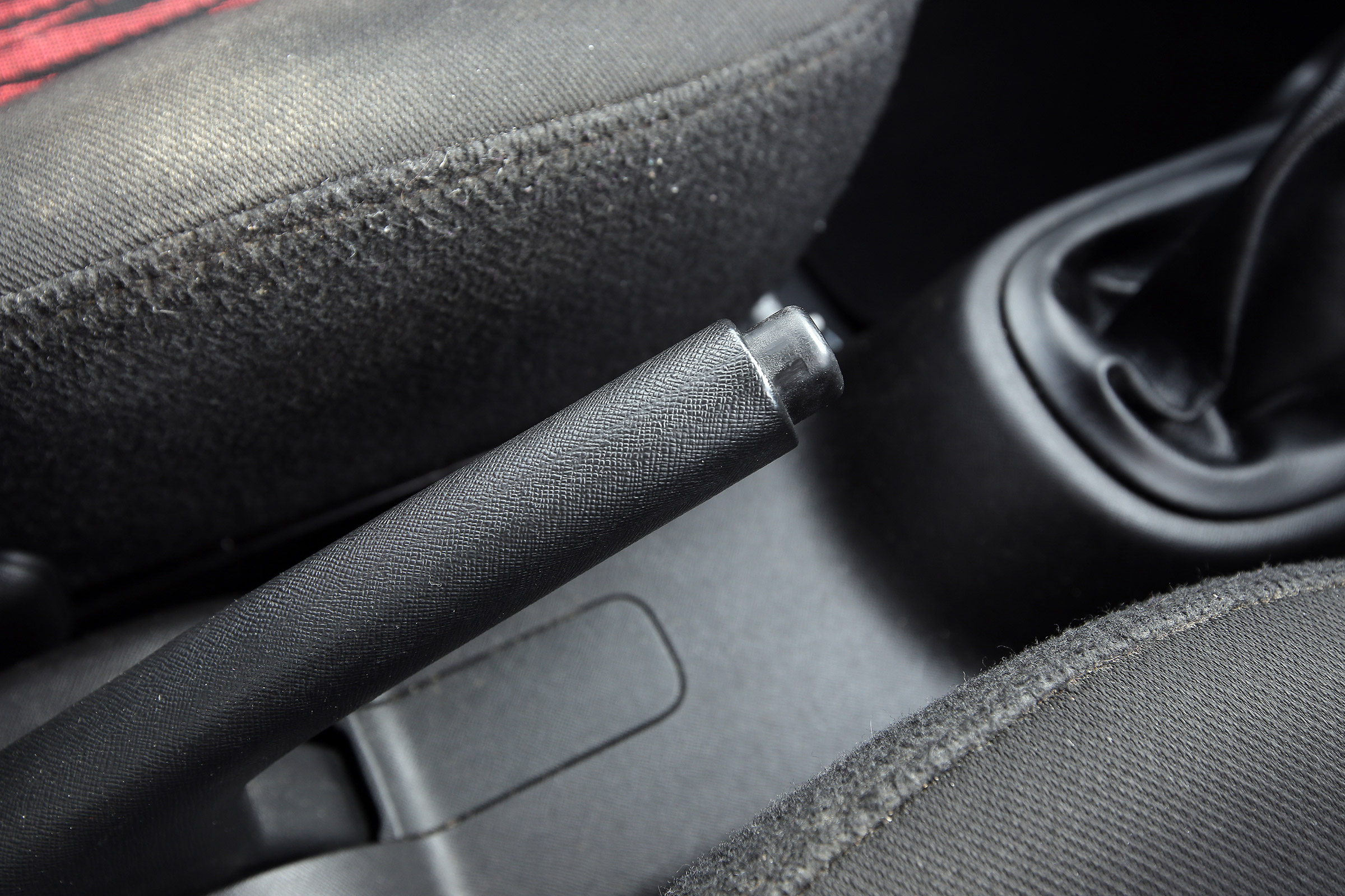 Used Kia Picanto - handbrake