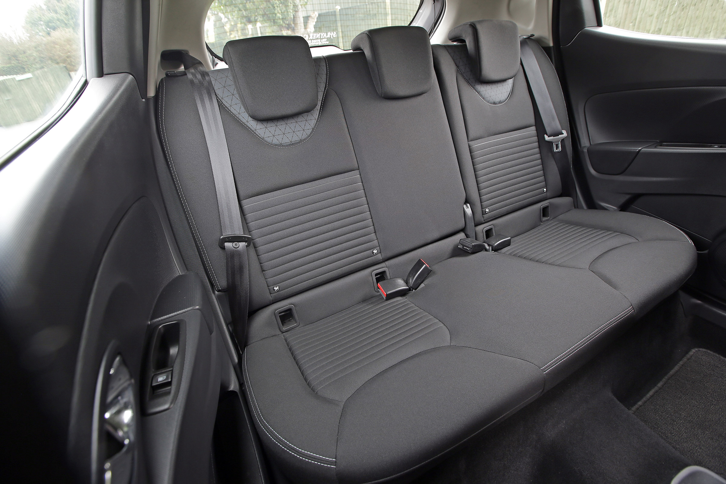 Used Renault Clio - rear seats