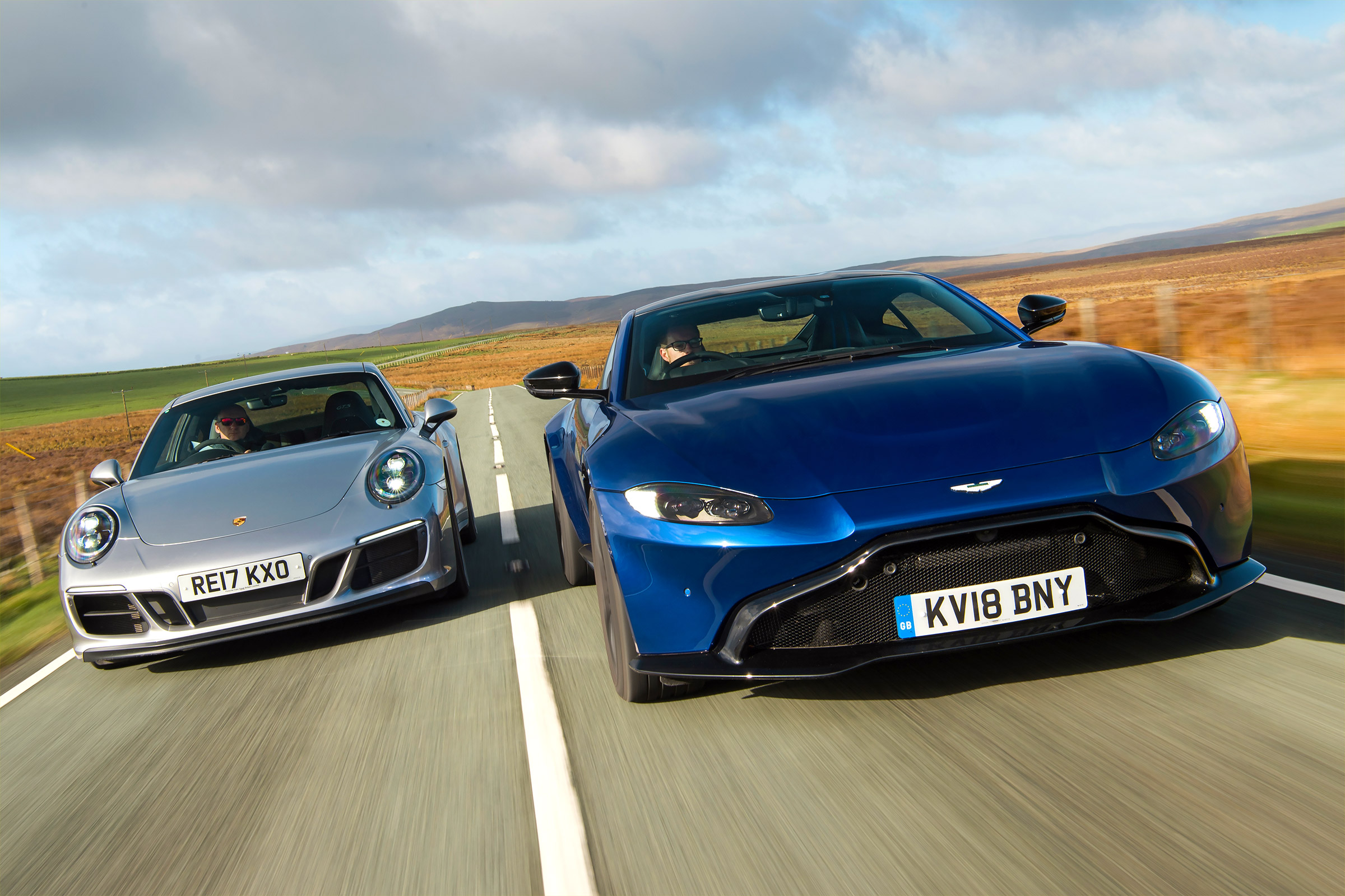 Aston Martin Vantage vs Porsche 911 GTS - header