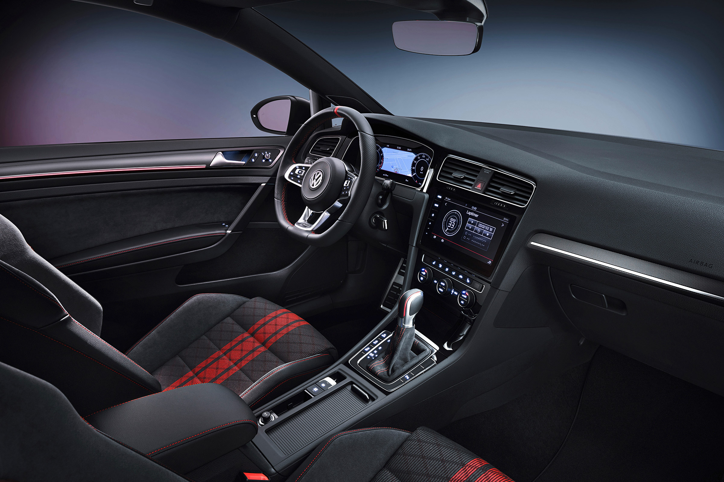 Volkswagen Golf GTI TCR - cabin