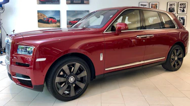 Rolls-Royce Cullinan SUV - front