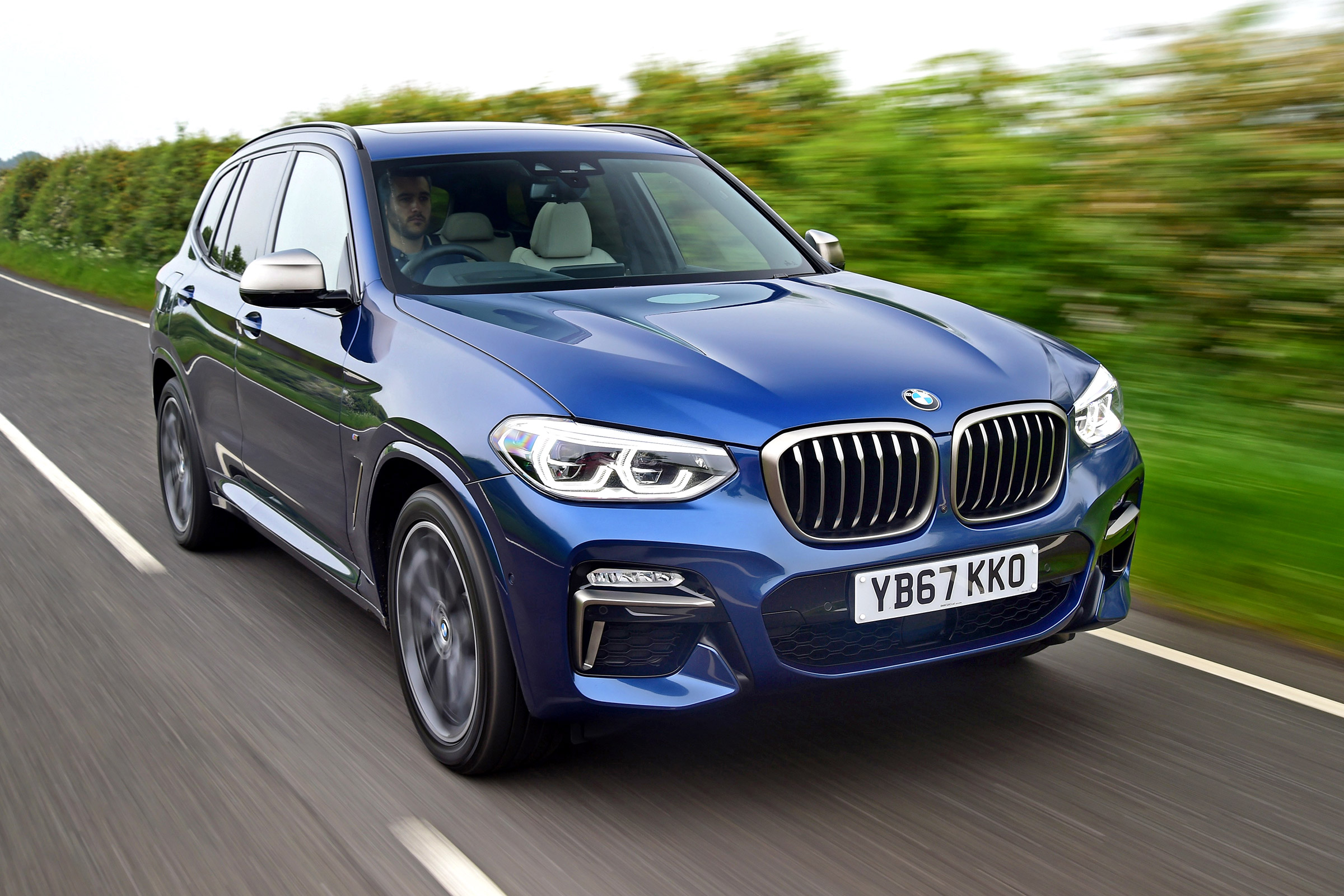 BMW X3 M40i - front