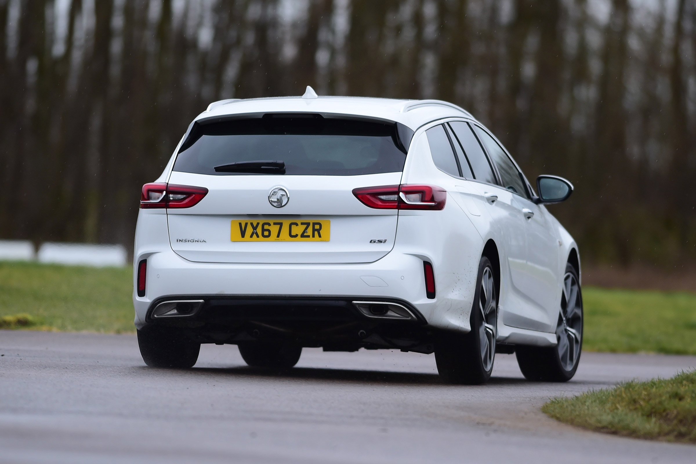 Vauxhall Insignia Sports Tourer GSi - rear action