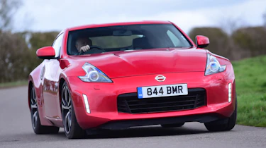 Nissan 370Z - front action