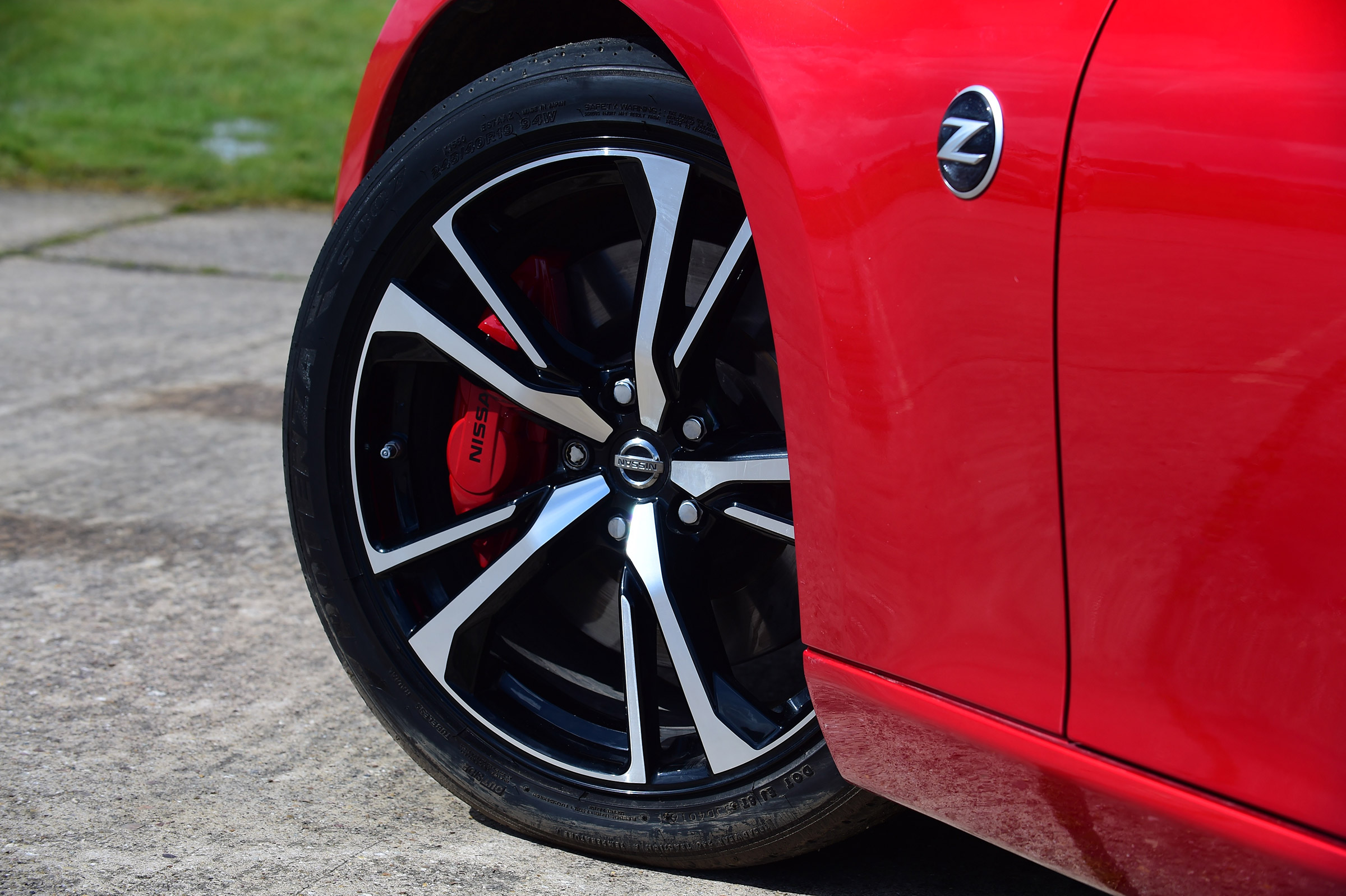 Nissan 370Z - wheel