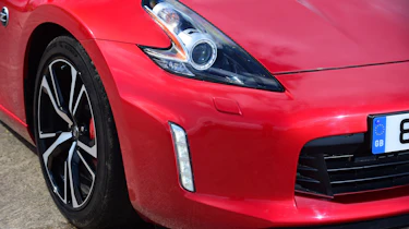 Nissan 370Z - front door