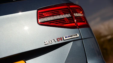 Volkswagen Passat Estate - rear light