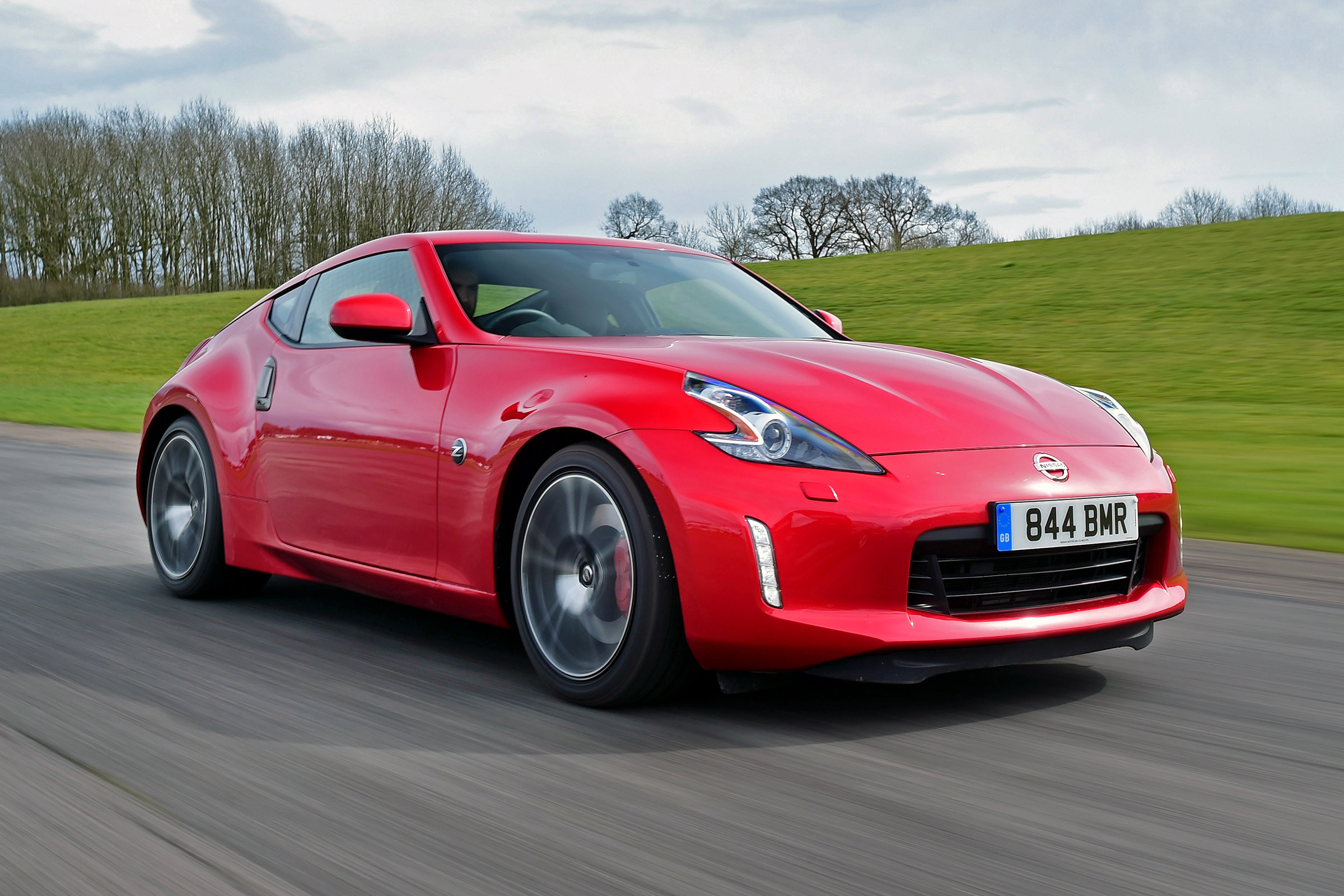 Nissan 370Z - front